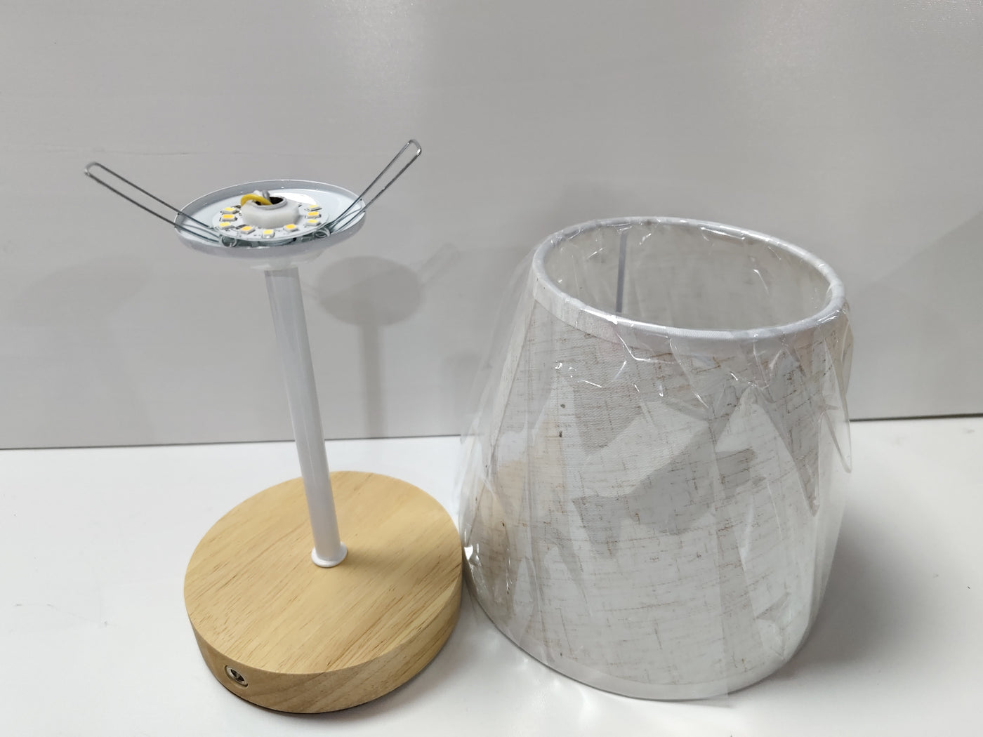 Solid Wood Fabric Iron Lamp Bedroom Bedside Lamp