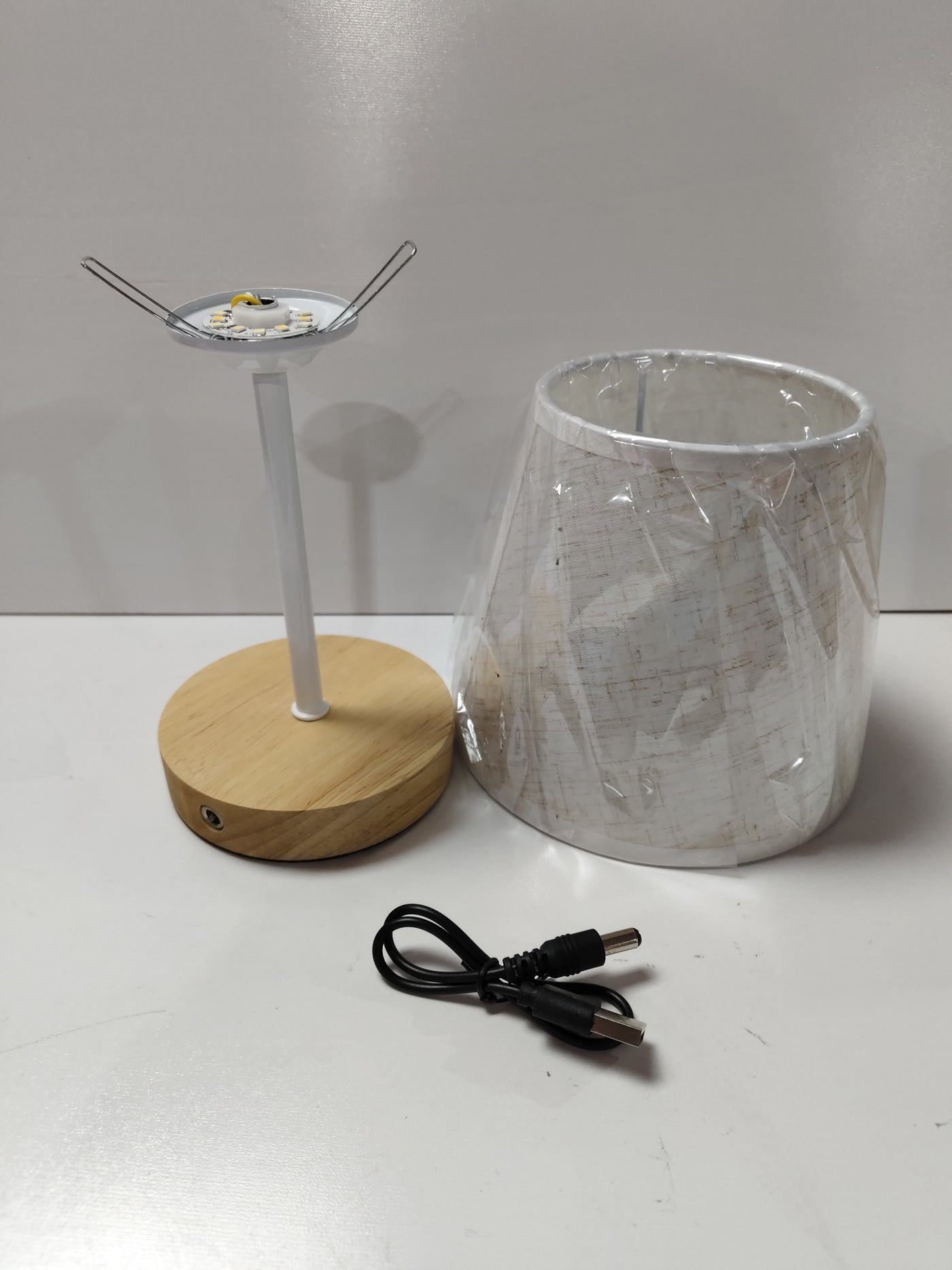 Solid Wood Fabric Iron Lamp Bedroom Bedside Lamp