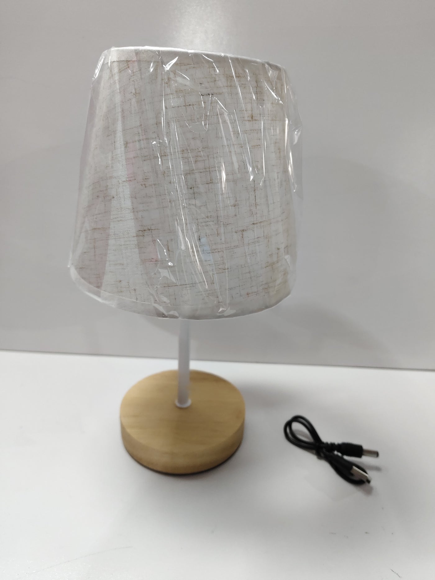 Solid Wood Fabric Iron Lamp Bedroom Bedside Lamp