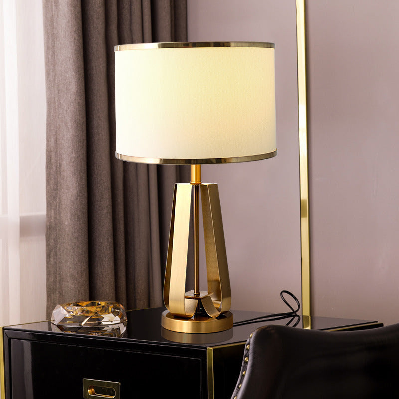 Underful Home Art Nordic Gold Table Lamp